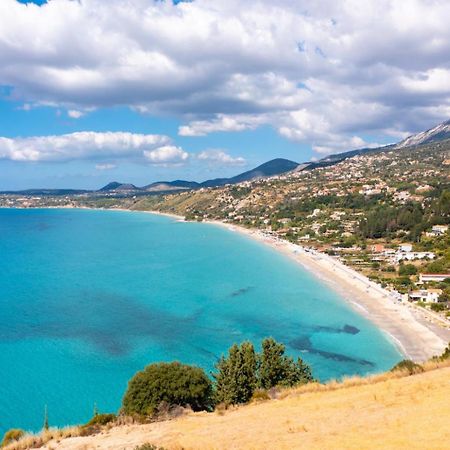 Villa Europe Ena Lakíthra エクステリア 写真